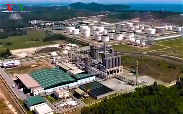 Nhà máy Lọc dầu Dung Quất Quảng Ngãi