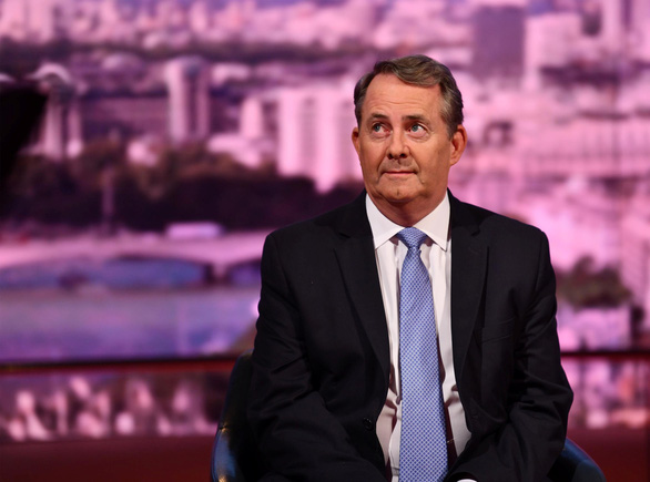 Bộ trưởng Thương mại Anh Liam Fox tại cuộc trao đổi cùng Đài BBC ngày 8-7 - Ảnh: REUTERS