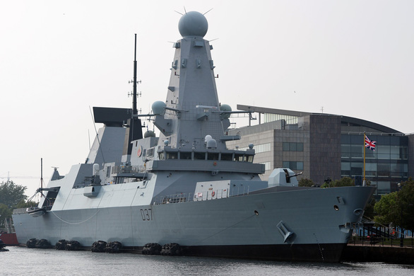 Tàu khu trục HMS Duncan của Anh - Ảnh: AFP