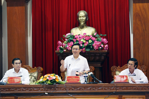 Phó Thủ tướng Vương Đình Huệ phát biểu tại buổi làm việc.