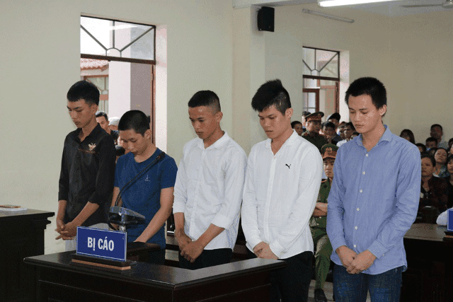 Nhóm thanh thiếu niên lãnh án vì đâm chết người khi đi đòi nợ.