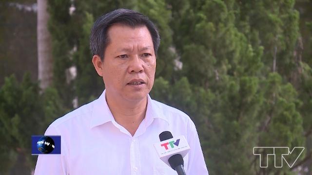 Ông Nguyễn Bá Hùng - Chủ tịch UBND huyện Như Xuân: "Huyện ủy, UBND đánh giá rất cao hiệu quả của gói tín dụng chính sách trên địa bàn và mong thời gian tới trung ương, tỉnh cân đối nhiều hơn nguồn vốn này để hỗ trợ cho huyện Như Xuân đã thoát nghèo sẽ thoát nghèo bền vững hơn, tỷ lệ hộ nghèo giảm, ổn định đời sống nhân dân "