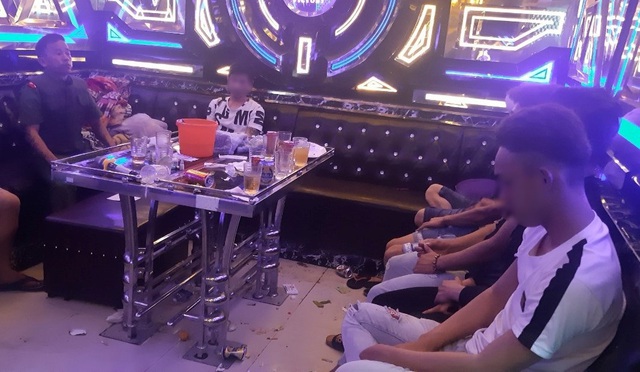 Các đối tượng sử dụng ma túy trong quán karaoke Victory