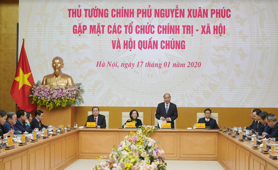 Thủ tướng phát biểu tại cuộc gặp các tổ chức chính trị-xã hội và hội quần chúng. Ảnh: VGP/Quang Hiếu