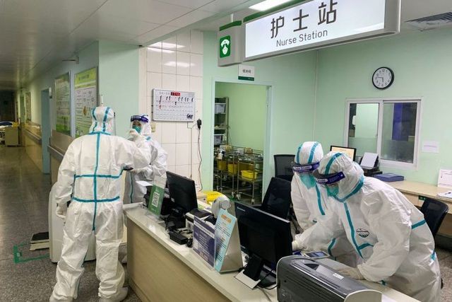 Một bệnh viện tại Vũ Hán giữa tâm điểm dịch viêm phổi do virus corona mới. Ảnh: AFP