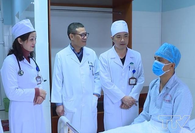 Sau hơn 2 tuần theo dõi, điều trị, bệnh nhân được ghép thận đã ổn định sức khỏe, các chỉ số chuyên môn của bệnh nhân đều đạt tiêu chuẩn, 