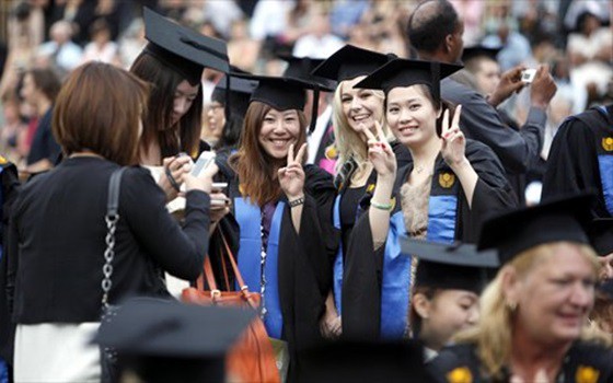 Sinh viên Trung Quốc ở Australia. Ảnh: NewsInAsia.