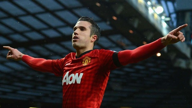 Robin van Persie khuyên MU mua Cavani (Ảnh: Getty).
