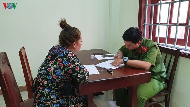 Người phụ nữ hành hung phóng viên tại cơ quan Công an.