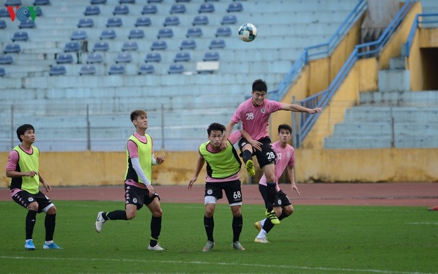 Hà Nội FC chuẩn bị đá giao hữu với Viettel.