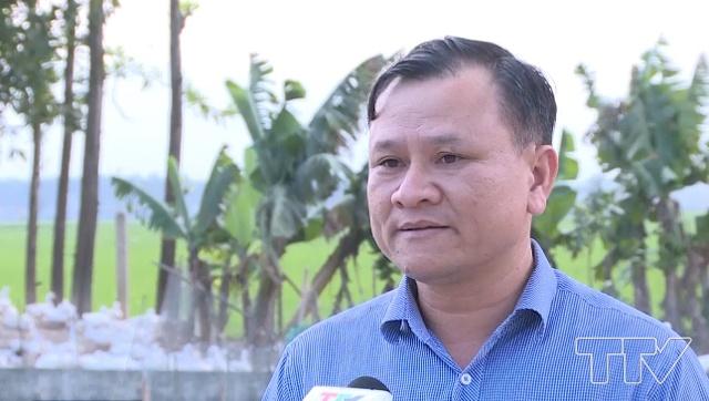 Ông Hoàng Văn Chung - Phó Chủ tịch UBND xã Đồng Lợi, huyện Triệu Sơn, tỉnh Thanh Hóa cho biết:  &quot;Công tác tiêm phòng đang được xã triển khai đồng loạt nhằm tăng cường phòng chống dịch bênh. Đến nay xã đã tiêm 100% liều vacxin bổ sung H5N1 &quot;.