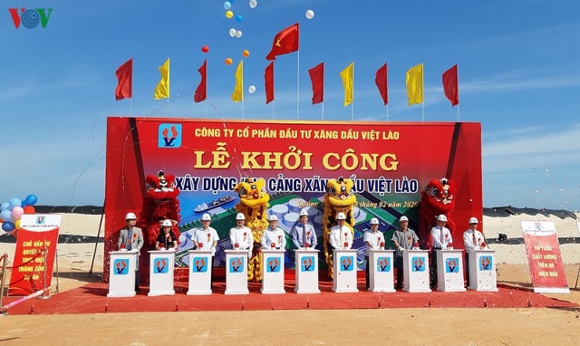 Khởi công xây dựng kho cảng xăng dầu Việt Lào tại Khu kinh tế Đông Nam Quảng Trị.