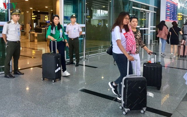 Đà Nẵng tạm dừng đưa đón khách từ vùng dịch tại Hàn Quốc.