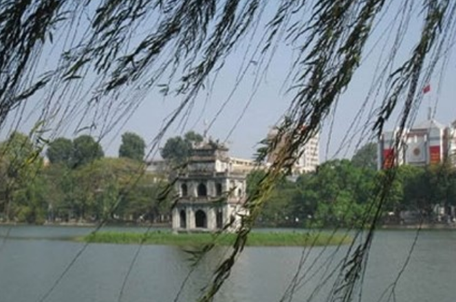Hà Nội có mưa nhỏ vài nơi, sáng sớm có nơi có sương mù.