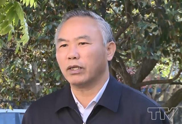 Ông Phùng Đức Tiến- Thứ trưởng Bộ Nông nghiệp và Phát triển nông thôn:  "Thanh Hoá là tỉnh tiên phong đi đầu và hết sức quyết liệt trong việc chống dịch tả lợn Châu Phi ngay từ ổ dịch đầu tiên. Rồi khi lũ lụt xảy ra, đây là điều kiện hết sức bất lợi cho việc phòng chống dịch, nhưng Bộ Nông nghiệp, cùng tỉnh đã vào cuộc quyết liệt lần thứ 2 nên tình hình dịch bệnh giảm rất rõ nét)