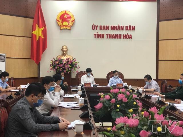 Ảnh 1:  Chủ tịch UBND tỉnh Nguyễn Đình Xứng chủ trì hội nghị trực tuyến triển khai các biện pháp cấp bách phòng chống dịch Covid-19 trên địa bàn Thanh Hoá