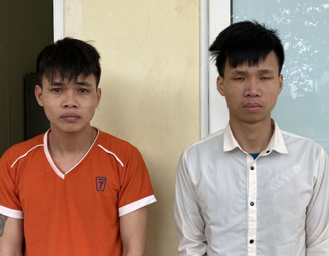 Đối tượng L&ecirc; Văn Lu&acirc;n (tr&aacute;i) v&agrave; L&ecirc; Tuấn Sơn