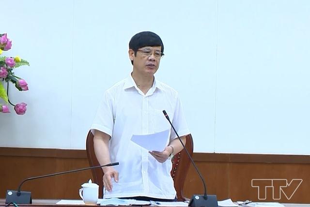 Đồng chí Nguyễn Đình Xứng, Chủ tịch UBND tỉnh phát biểu chỉ đạo tại hội nghị