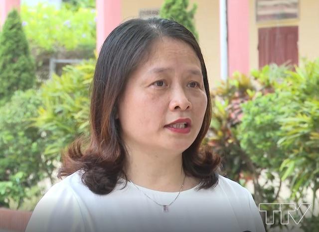 Cô Nguyễn Thị Thuý Hoà- Hiệu trưởng trường Tiểu học Đông Cương, thành phố Thanh Hoá  (Ngày đầu ăn bán trú, các em không ngỡ ngàng sau khi được trở lại ăn bán trú. Các em rất phấn khởi khi được trở lại trường, không ăn bán trú cũng muốn được trở lại trường ăn bán trú "