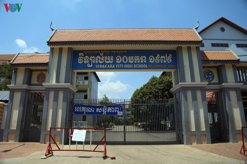 Các trường học tại Campuchia tiếp tục đóng cửa.