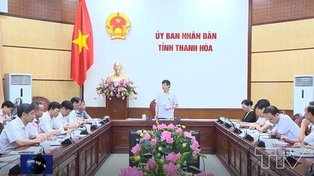 Chủ tịch UBND tỉnh Nguyễn Đình Xứng phát biểu tại hội nghị