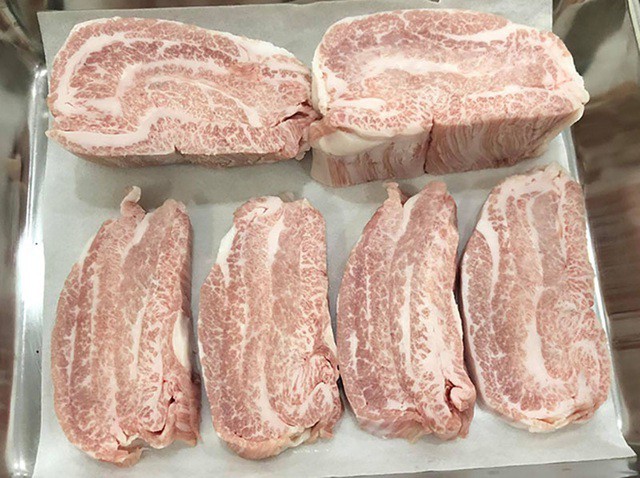 Nạc nọng lợn iberico giá gần 650.000 đồng/kg song vẫn khó mua