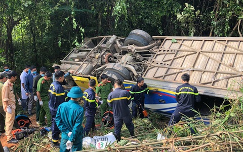Hiện trường vụ tai nạn giao thông nghiêm trọng tại Kon Tum ngày 11/7 