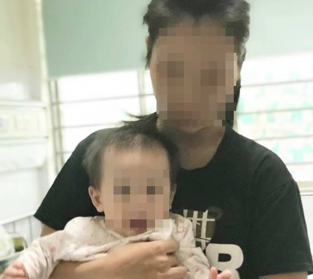 Một trường hợp bệnh nhi mắc tay chân miệng đang được điều trị tại bệnh viện.