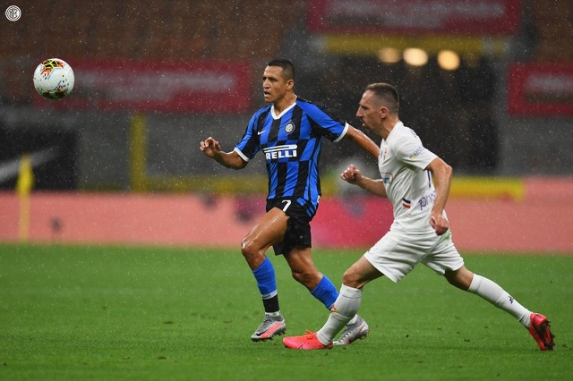 Inter Milan sảy chân trước Fiorentina, Juventus có cơ hội vô địch Serie A sớm 3 vòng đấu. (Ảnh: Getty)
