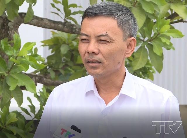 Ông Trần Minh Tú- Chủ tịch Hội Nông dân xã Thiệu Phúc, huyện Thiệu Hóa, tỉnh Thanh Hóa: "Đặc biệt với thực hiện nghị quyết 06, ông đã liên kết với hội viên với bà con nông dân vơi lúa chất lượng cao như lúa thiên ưu 18.. Từ kết quả sản xuất kinh doanh, cho bà con nông dân nhất là với thời tiết khi nhân dân thu hoạch mà bị mưa gió thì ông trực tiếp đến thu mua về sấy và đưa vào quy trình sản xuất kinh doanh của hộ "