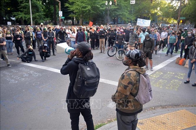  Người biểu tình tập trung tại thành phố Portland, bang Oregon, Mỹ. Ảnh tư liệu: AFP/TTXVN
