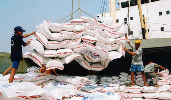 Bảy tháng đầu năm 2020 Campuchia đã xuất khẩu được hơn 426.000 tấn gạo...