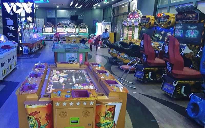 Hơn 12 máy dùng để chơi game đánh bạc bị tạm giữ.