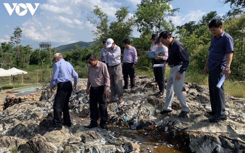  khanh hoa: suoi khoang nong hoat dong khong phep nhieu nam hinh 1 Nhiều ý kiến đề nghị thu hồi dự án nhưng Sở Kế hoạch - Đầu tư tỉnh Khánh Hòa lại đề nghị gia hạn.
