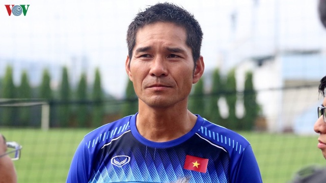 Chuyên gia Akira Ijiri sẽ tiếp tục gắn bó với bóng đá Việt Nam trong mục tiêu giúp ĐT nữ Việt Nam dự World Cup 2023. (Ảnh: Trần Tiến). 
