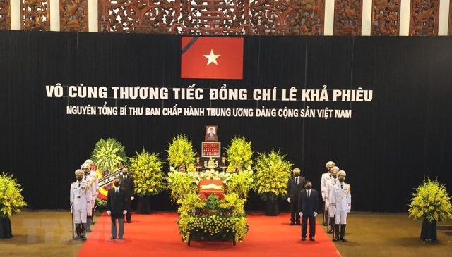 Linh cữu đồng chí Lê Khả Phiêu được quàn tại Nhà tang lễ quốc gia, số 5 Trần Thánh Tông, Hà Nội.