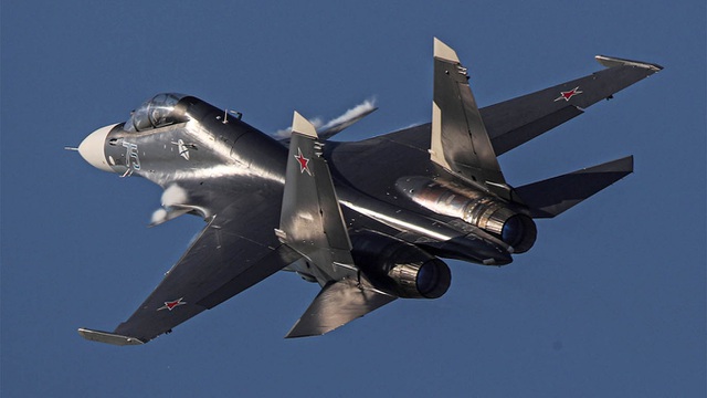Một máy bay chiến đấu Su-30 Nga. (Ảnh: Tass)