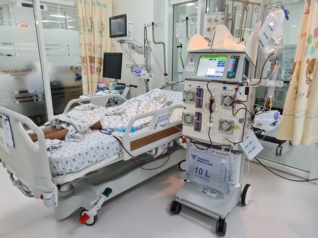 Một trường hợp khác tự tử bằng thuốc diệt cỏ paraquat điều trị tại Bệnh viện Nhi Đồng Thành Phố