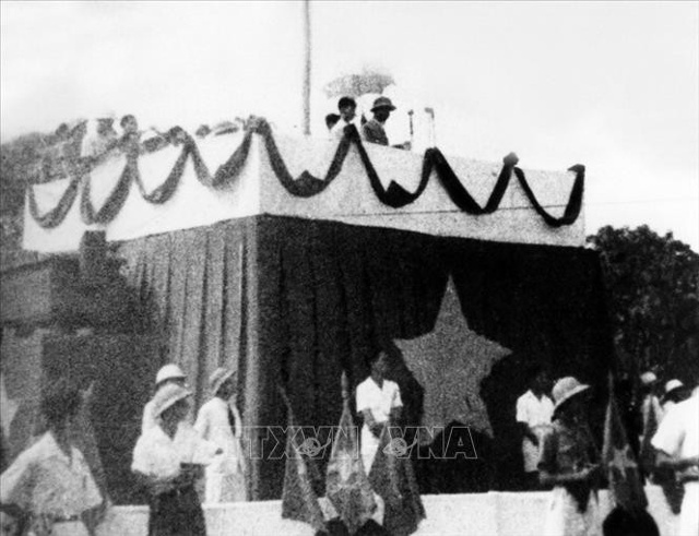 Ngày 2/9/1945, tại Quảng trường Ba Đình lịch sử, Chủ tịch Hồ Chí Minh đọc Tuyên ngôn Độc lập, khai sinh nước Việt Nam Dân chủ Cộng hòa. Ảnh: Tư liệu TTXVN