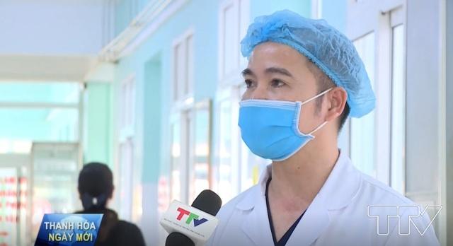 Thạc sĩ, bác sĩ Nguyễn Văn Dũng - Trưởng Khoa Hồi sức Tích cực 1, Bệnh viện Đa khoa Thanh Hóa: Rắn cắn thì có 3 tình huống chính, đó là liệt cơ, rối loạn đông máu và sưng nề. Khi bị rắn cắn, bênh nhân bắt buộc phải đến bệnh viện. Đặc biệt là liệt cơ, nếu không thông khí nhân tạo chắc chắn bệnh nhân tử vong