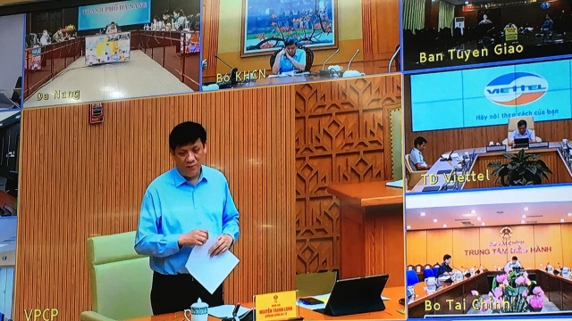 Quyền Bộ trưởng Y tế Nguyễn Thanh Long báo cáo tại cuộc họp thường trực Chính phủ.
