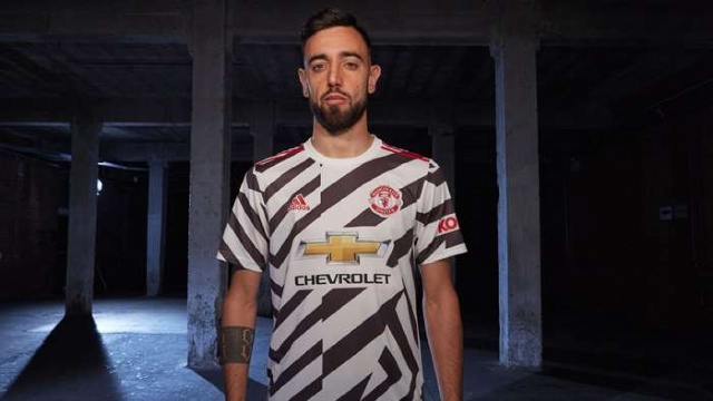 Bruno Fernandes ẵm giải Cầu thủ xuất sắc nhất MU mùa giải 2019/2020 (Ảnh: Getty).
