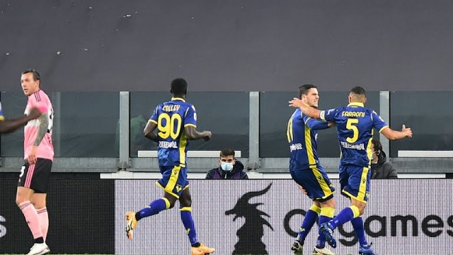 Andrea Favilli ghi bàn vào lưới đội bóng cũ. (Ảnh: Reuters)