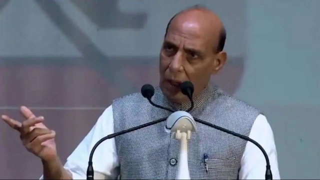 Bộ trưởng Quốc phòng Rajnath Singh khẳng định, New Delhi muốn chấm dứt căng thẳng biên giới Ấn-Trung, song sẽ không nhượng bộ dù chỉ 1 cm lãnh thổ. (Nguồn: DNA)