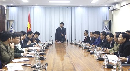 Ông Hồ An Phong, Phó Chủ tịch UBND tỉnh Quảng Bình làm việc với các sở, ngành về việc thực hiện dự án - Ảnh: VGP/Lưu Hương