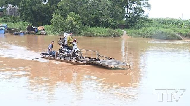 nhiều bến,phương tiện chở khách ngang sông chưa được cấp phép vẫn hoạt động