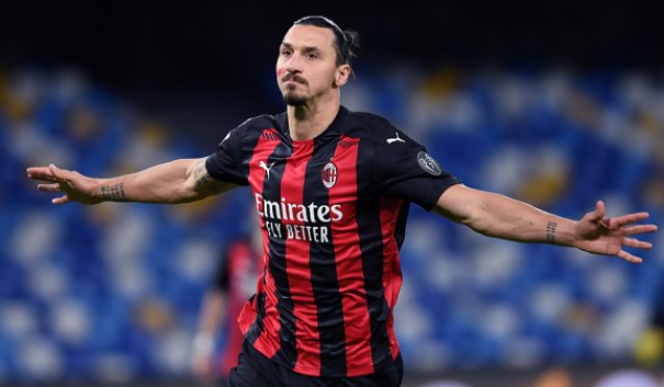 Ibrahimovic bỏ lỡ trận lượt đi giữa MU và Milan vì chấn thương cơ đùi. (Ảnh: Getty).