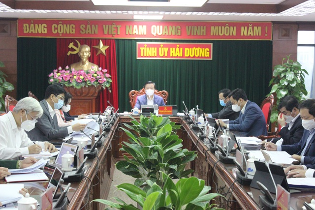 Bí thư Tỉnh ủy Hải Dương Phạm Xuân Thăng yêu cầu xác định chính xác đối tượng ưu tiên tiêm vắc xin Covid-19.