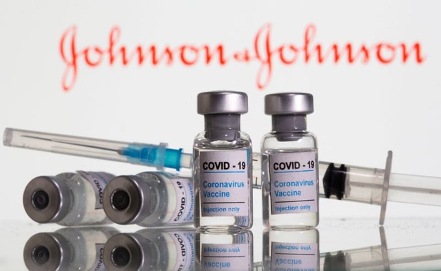 WHO cấp phép lưu hành khẩn cấp vắc-xin 1 liều của Johnson & Johnson. Ảnh: Reuters