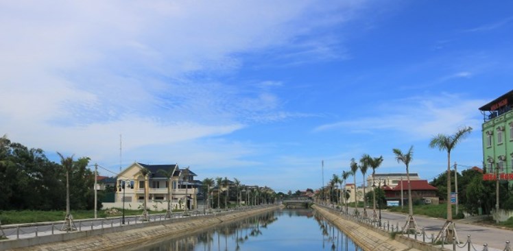 Sông Goòng thị trấn Bút Sơn.